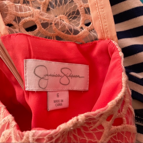 Eyelet dress - Picture 2 of 2